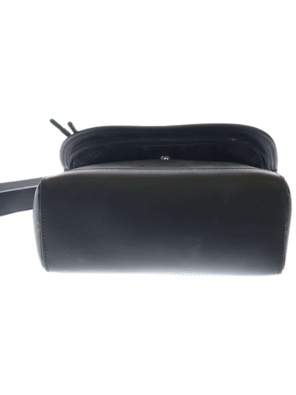 Louis Vuitton Monogram Eclipse Pulse Messenger Shoulder Bag Black Gray Leather